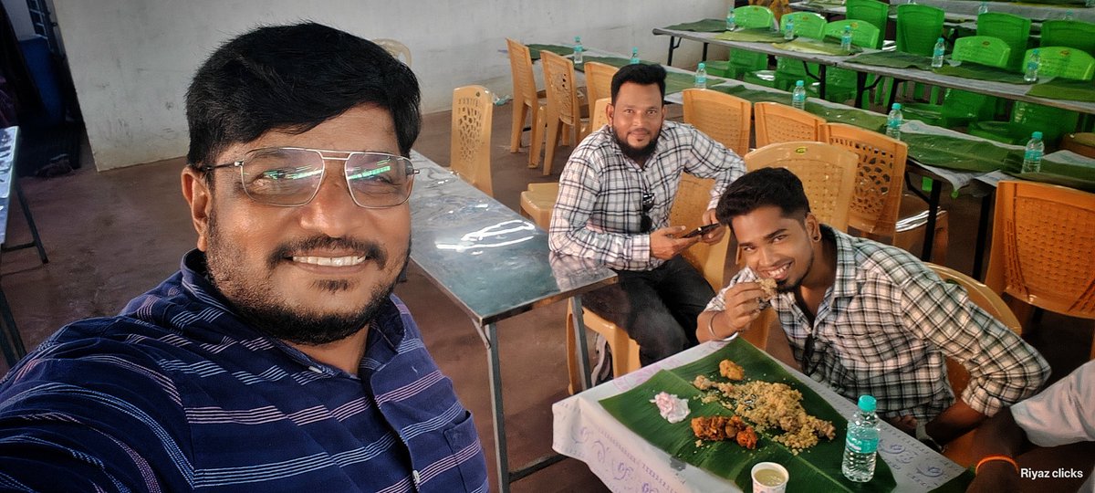 msriyaz's tweet image. Today&apos;s meet with @KeeripullaO @ssv__remo and @MSimath in my cousin&apos;s marriage

#briyanilover #keeripulla #universalscreen