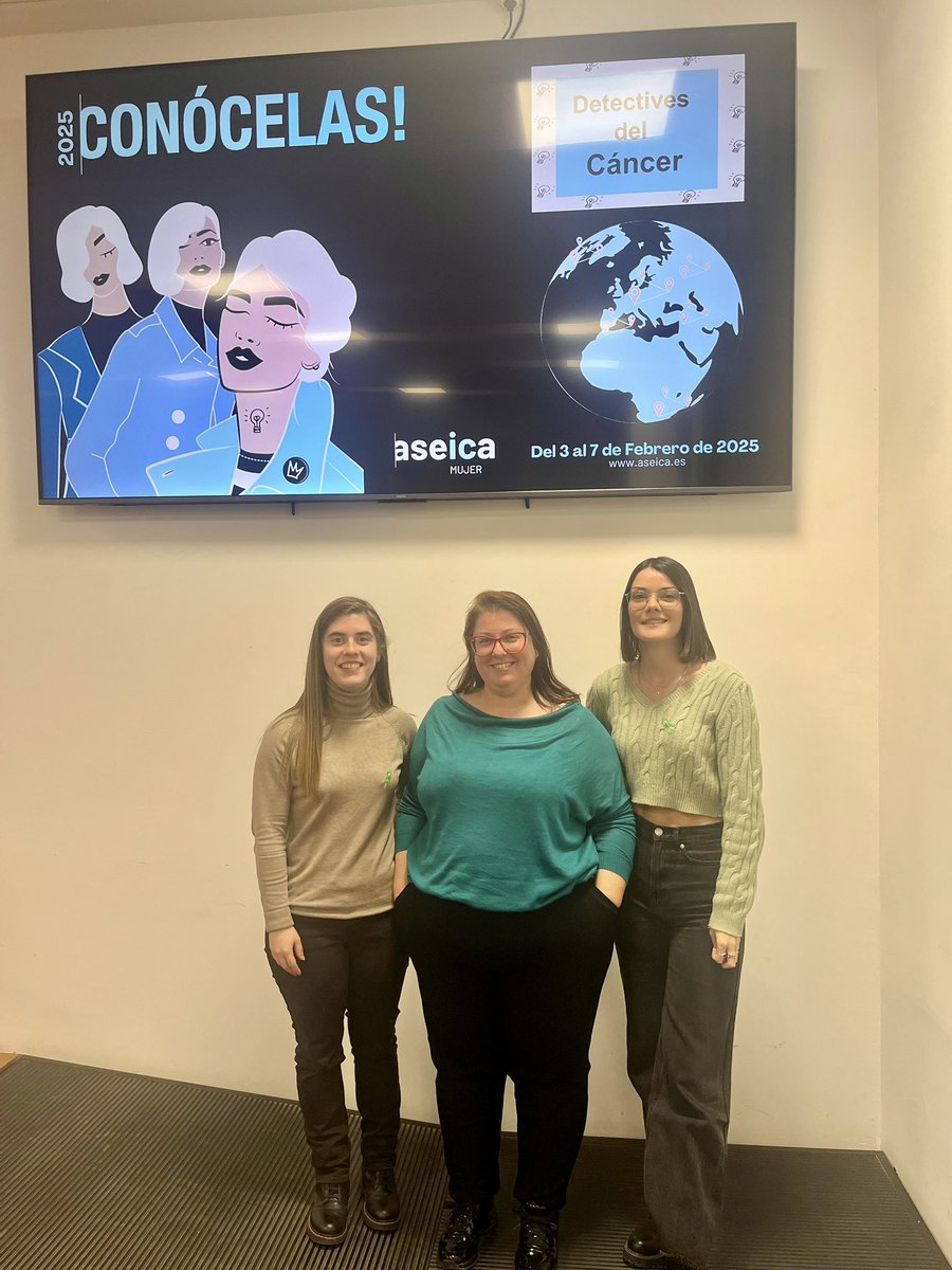 EvaGalanMoya's tweet photo. ✅ Hoy #4F #DiaMundialContraElCancer hemos enseñado nuestro trabajo como #DetectivesDelCancer al alumnado de @Enfermeria_Ab gracias a la iniciativa #Conócelas de #ASEICAMujer
#RaquelLopez y #PaulaSanchez del @GalanLab han contado su trayectoria y sus investigaciones💪🏻👩🏻🔬
#ProudPI https://t.co/jIGxIMA39m