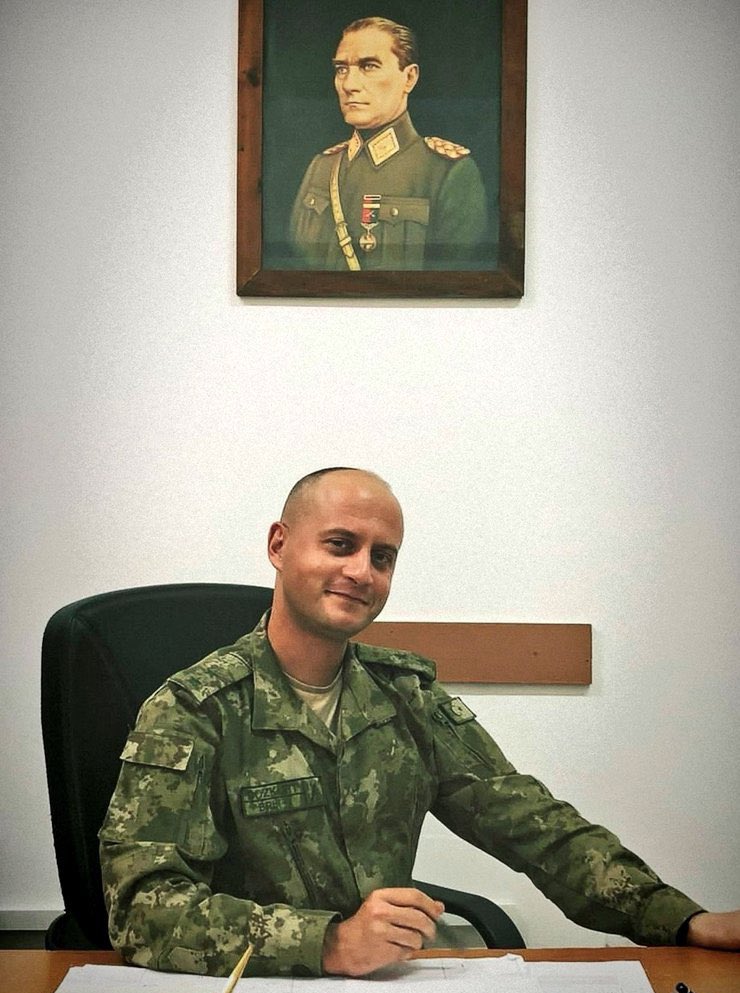 TTAgrup's tweet photo. VATAN UĞRUNA!

Şehit Üsteğmen Nuri Melih Bozkurt

Şehit Piyade Uzman Çavuş Nurettin Tokyürek