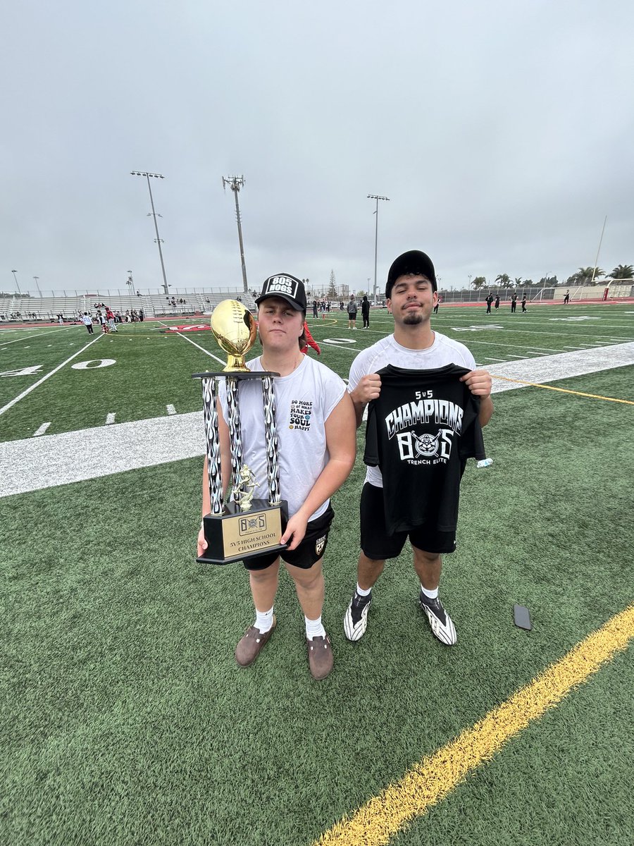 OAnderson76795's tweet photo. Finished the 5 on 5 league with @mikemadd6 with the championship trophy. Had a great time competing with other Ventura county guys. Off season work continues. @B_BENNETT03 @vcspreps @VCsport805 @VCStarSports @latsondheimer @Tarek_Fattal @RyanJMoore4 
Highlights 👇 https://t.co/8sN9iLZvOd
