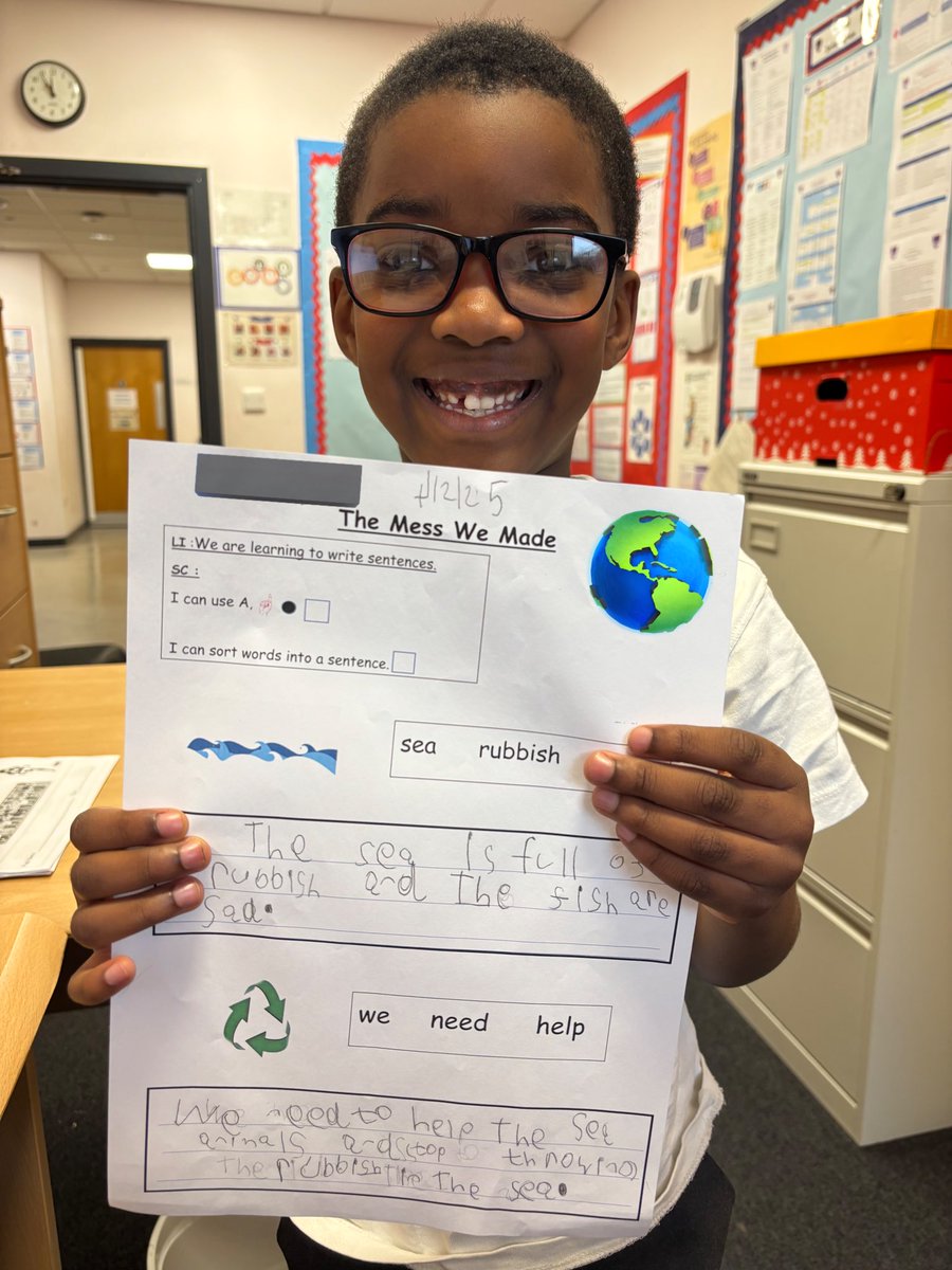 AntoninePrimary's tweet photo. Mr B was so impressed with Eโs writing today. He made good use of the word banks to help construct his sentences. Also, P2 are sharing important messages about how to help our environment. ๐โป๏ธ #responsiblecitizens #GlobalGoals #readingintowriting https://t.co/g1wDmBnEIO