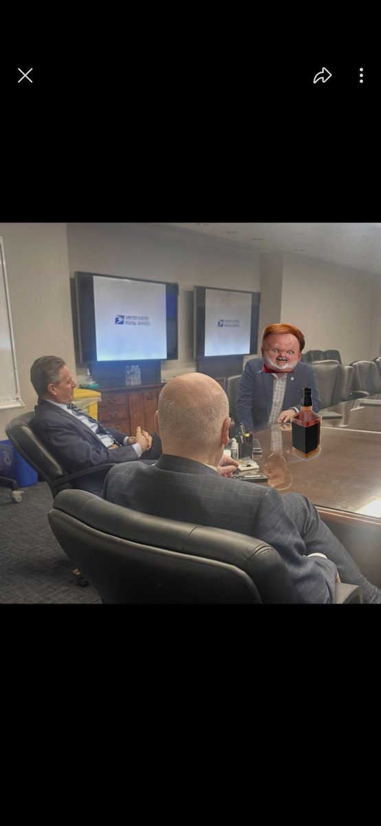 Angrypoopoo's tweet photo. @TheStandWA @NALC_National @USPS https://t.co/0SPVZkmCSA