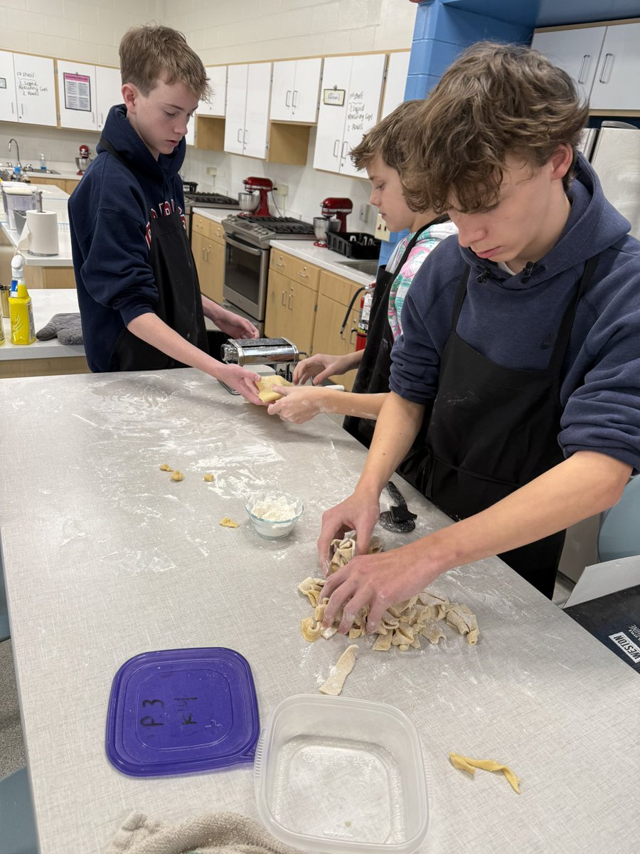 MrsKochsKorner's tweet photo. World Foods kicked off their first recipes with homemade pasta and biscotti! #mcbulldogs101 #wsd101 #sayyestofcs #facsed https://t.co/MgfcXUisrr