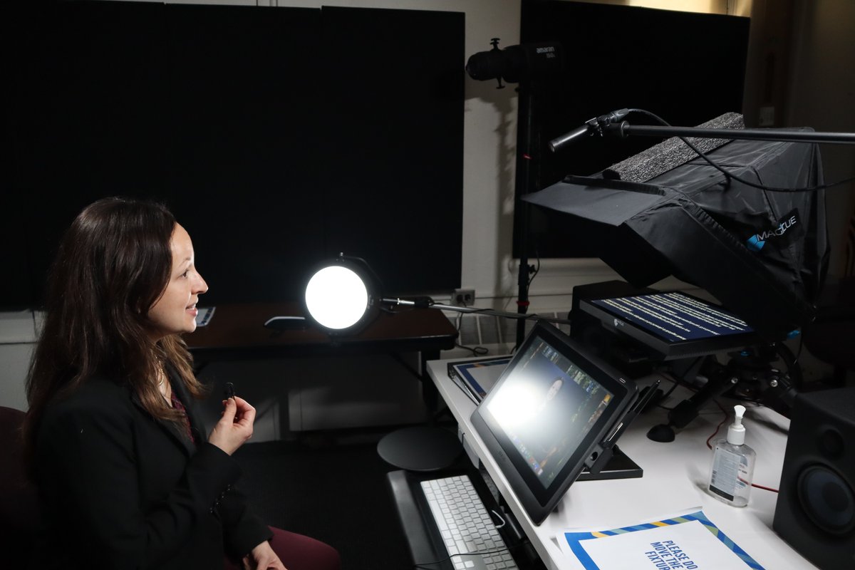 Want to learn more about education? EdHub connects people worldwide with expertise from faculty, staff, and students. At the recent EdHub open house, the Marsal community explored our online catalog of courses, visited the recording studio, and generated ideas for new content.