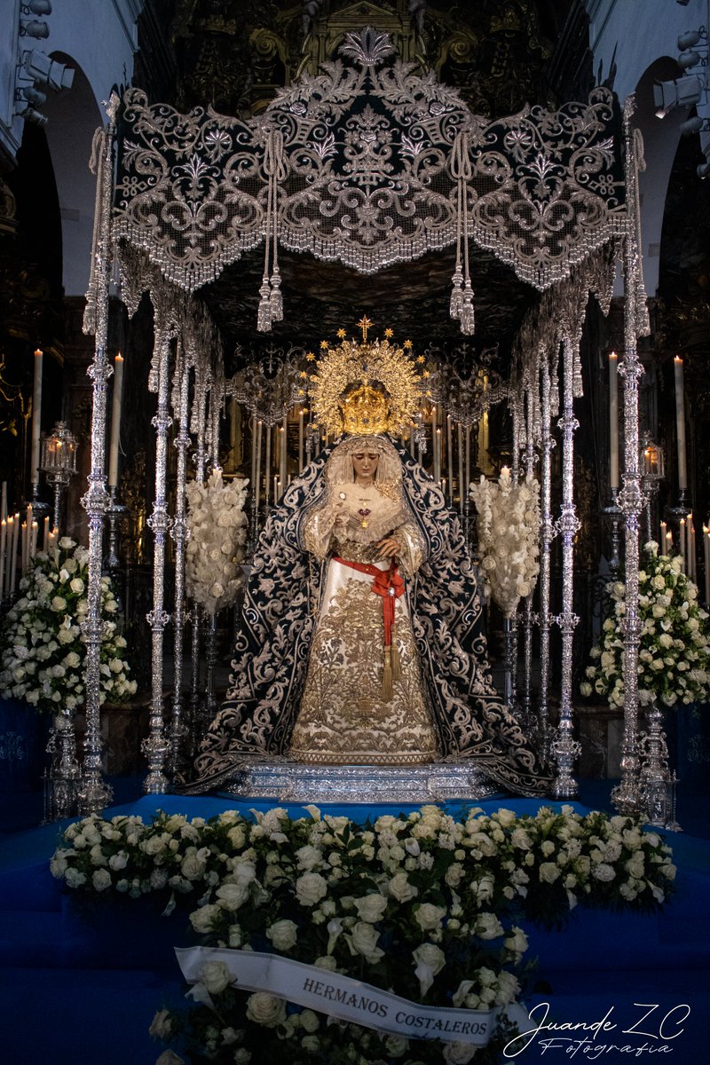 juandezc_fotogr's tweet photo. Besamano a María Santísima de la Candelaria @HdadCandelaria1

Reportaje completo en: https://t.co/ER0F7wQI6s #TDSCofrade https://t.co/Q0ikWsOGON