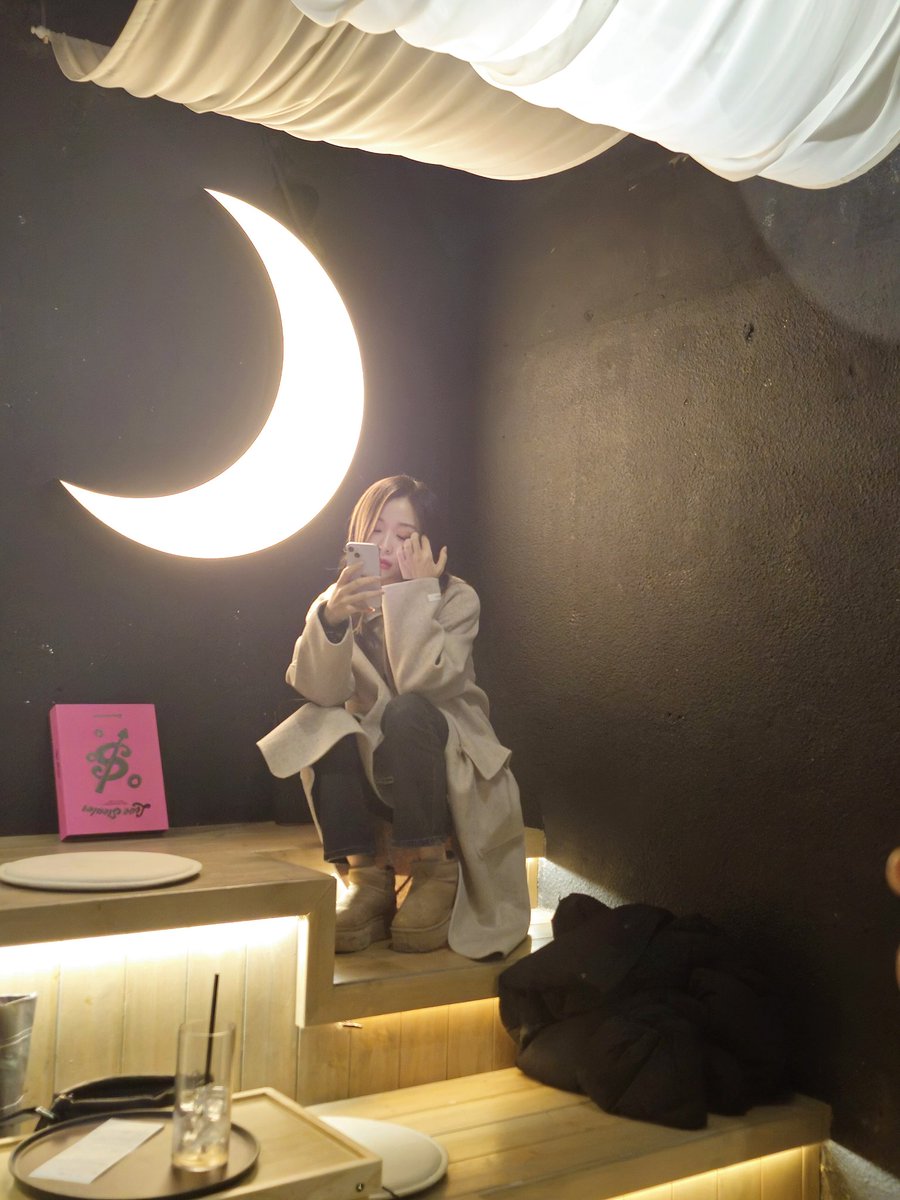 2025.02.03 신사 로얄마카롱🩷

#드림캐쳐 #가현
#Dreamcatcher #GAHYUN