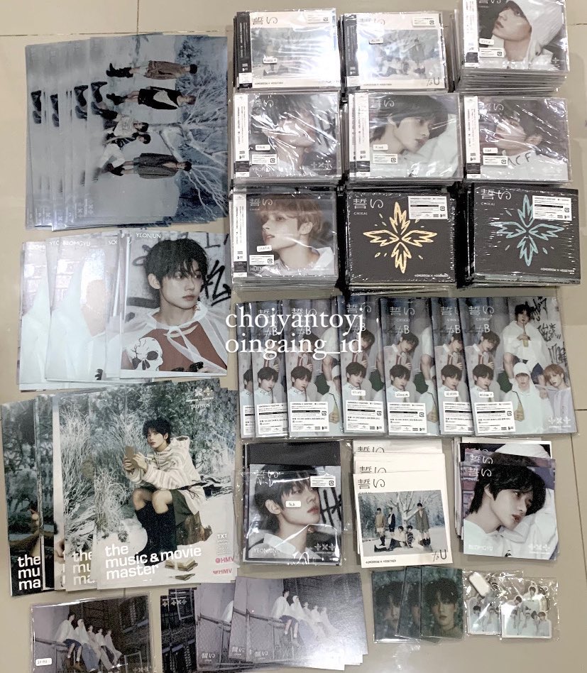 destiny_cyj's tweet photo. Taehyun Birthday Giveaway ✨🩵🐱🐿️

🎁gifts for 4 winners
- 1 Album TXT Sanctuary Angel Ver Random
- 1 Album TXT Chikai Taehyun Ver
- Saldo shopeepay 50.200 (2 orang)

✨Rules
- Like + RT
- Follow @choiyantoyj @oingaing_id @halanhalantour 
- Reply with your birthday wishes for taehyun with hashtag
#OurBundleOfLoveTAEHYUN 
#愛されっ子テヒョンの誕生日だニャン 
#태현이가써내려간새벽별의노래

*shipping fee on me 🙏