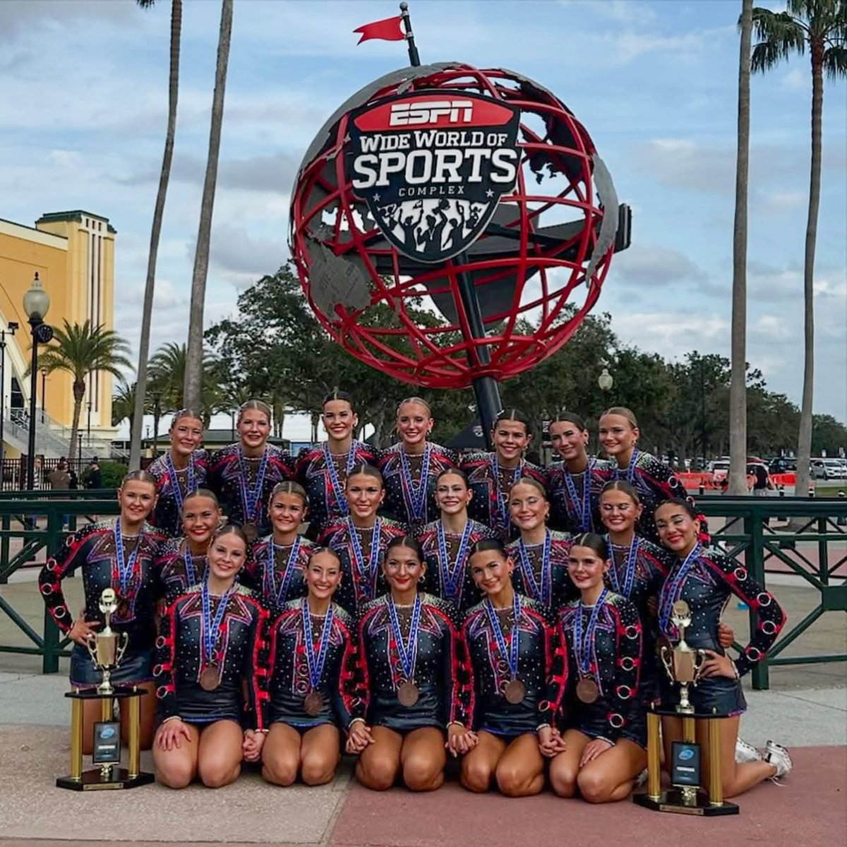 LinnMarCSD's tweet photo. Congratulations to the Linn-Mar Poms team for their outstanding performance at UDA Nationals over the weekend in Orlando! The team earned 3rd place in Large Varsity Division I Poms and 6th place in Large Varsity Division I Jazz. #WeAreLinnMar https://t.co/a6yNXJhsFB