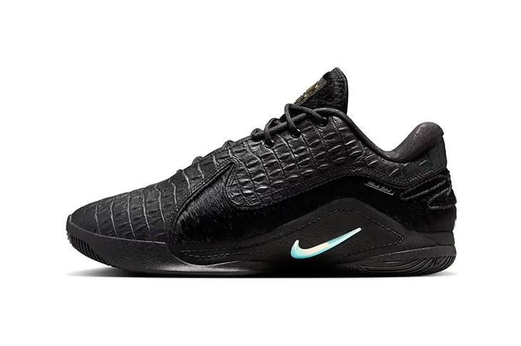 designscene's tweet photo. Nike LeBron 22 Black Label Drops February 2025 - See more here: https://t.co/qf2Tqbpc00

#Nike is elevating the #LeBron22 with an exclusive Black Label release, set to debut during the 2025 #NBA All-Star Weekend. Limited to just 1,984 pairs, this version of #LeBronJames’ latest signature sneaker brings a mix of premium materials, cutting-edge performance features, and a design that stands out both on and off the court.

Photo Courtesy of ©NIKE