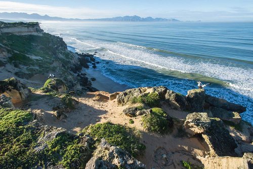 MPAsSA1's tweet photo. #LetsTalkMPAs
South Africa has 41 marine protected areas.
Each one of them plays a critical role in conserving marine biodiversity and ensuring sustainable ocean use for future generations: https://t.co/6om7rVjrEt
#MPAs #OceanConservation https://t.co/UQRiGqZnQP