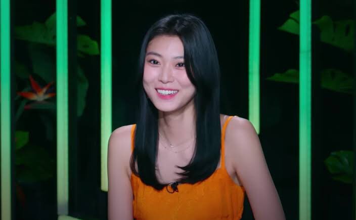 kdramasfangirl's tweet photo. my top 4 #SinglesInferno female contestants:
1. choi seoeun
pretty, mature, classy. best of the best

2. lee nadine
smart af &amp; effortlessly cool 

3. choi hyeseon
confident &amp; bubbly bright

4. yun hajeong
funny &amp; savage af

#SinglesInferno4 https://t.co/EmzPznT2xe