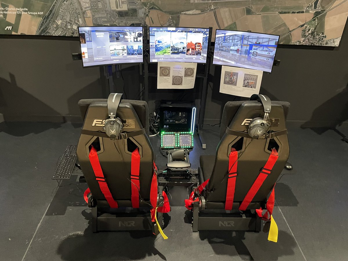 FanaAviationMag's tweet image. #Simulateur Petits et grands fanas le @MuseeAirEspace ouvre un grand espace avec des simulateurs de vol. Extra pour une initiation ! À découvrir ! #avgeeks #aviation