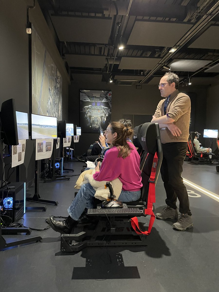 FanaAviationMag's tweet image. #Simulateur Petits et grands fanas le @MuseeAirEspace ouvre un grand espace avec des simulateurs de vol. Extra pour une initiation ! À découvrir ! #avgeeks #aviation