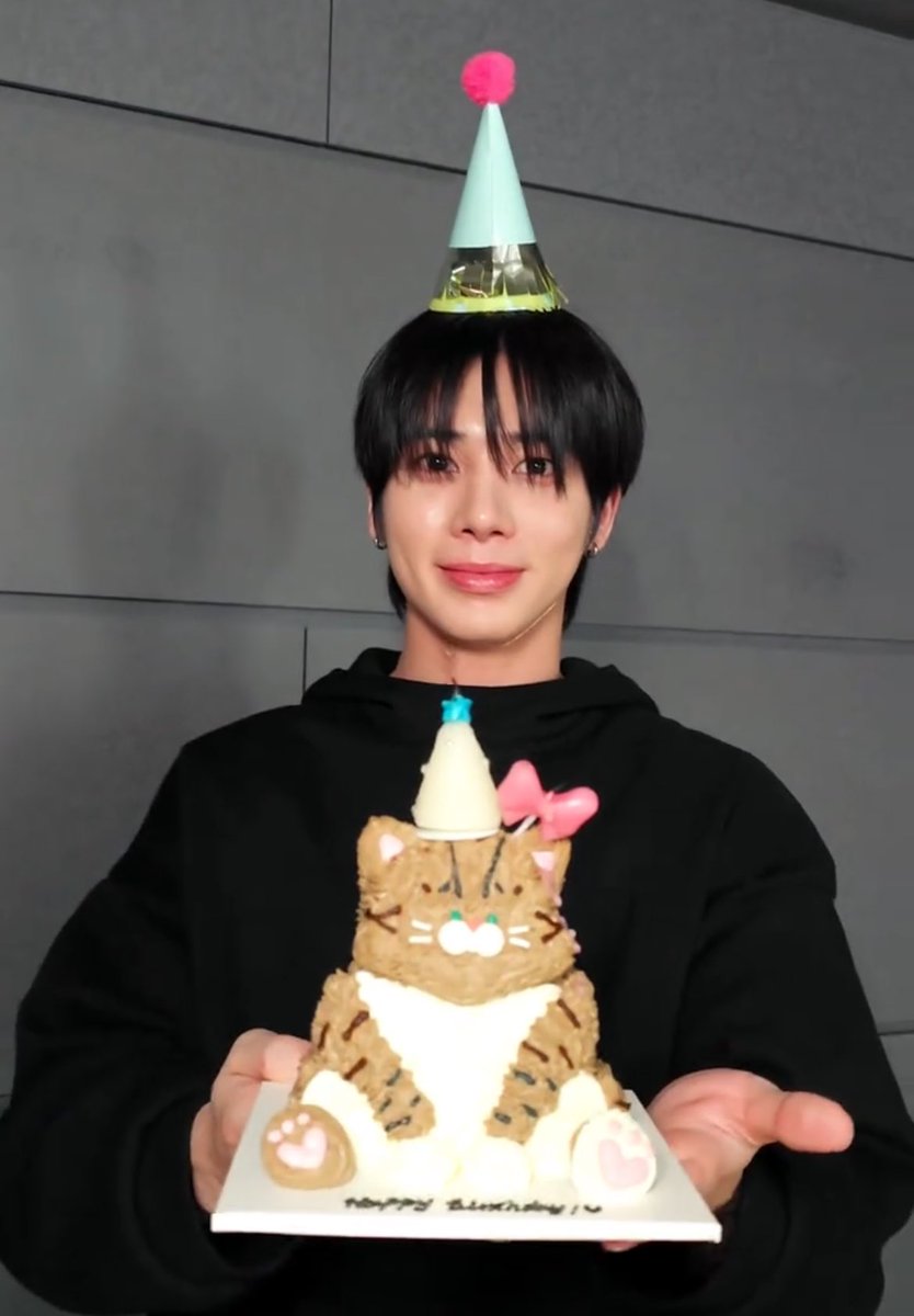 cattyunie's tweet photo. 🥹🥹 https://t.co/cZvzLLKn2Z