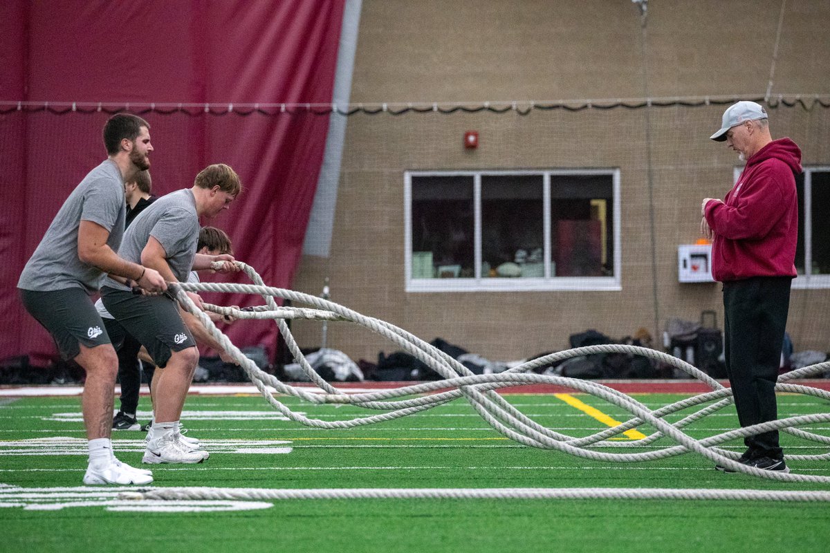 MontanaGrizFB's tweet photo. 𝑹𝒊𝒔𝒆 𝒂𝒏𝒅 𝑮𝒓𝒊𝒏𝒅 🌄

Winder condo is underway 💪

#GoGriz https://t.co/jVw7a95fXn
