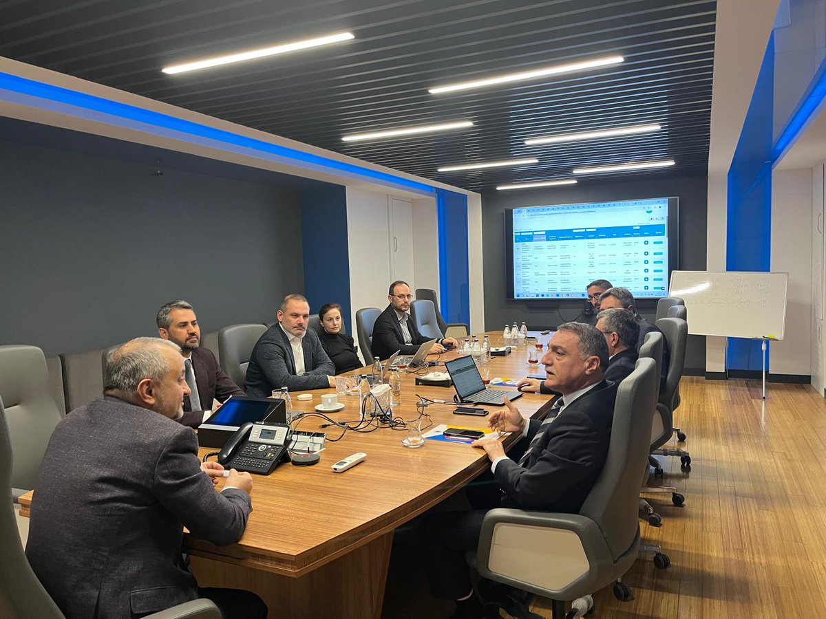 🚩 <a href="/turksat/">Türksat A.Ş.</a> Genel Müdürü Sayın Ahmet Hamdi Atalay ve yönetimine Bütünleşik Kalite Yönetim Sistemimizi (BKYS) anlattık. Ülkemizin dijital dönüşümüne ayak uydurmak ve buna öncülük eden kurumlar arasında yer almak Ahilik misyonumuzunda gereği...

<a href="/atalayha/">A. Hamdi Atalay</a>
<a href="/ykalitekurulu/">Yükseköğretim Kalite Kurulu (YÖKAK)</a> 

#BKYS