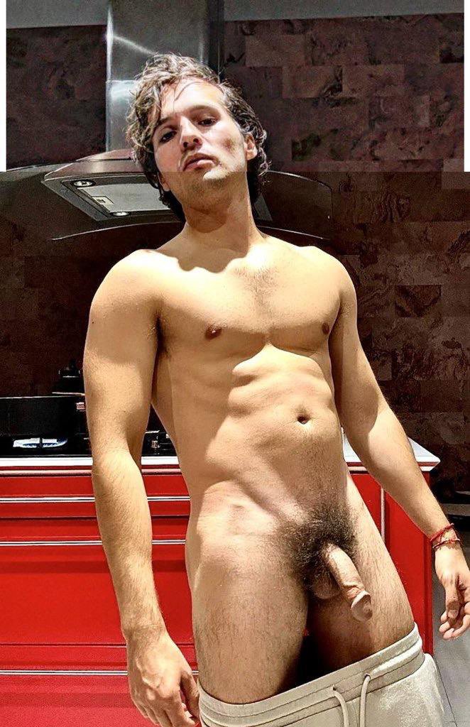 dirty_b0ys's tweet photo. Memo Aponte (Hilo pt. 3) https://t.co/9HxI1M2FkO