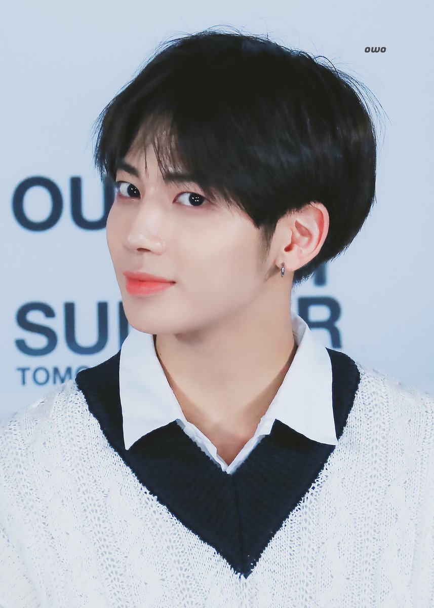 owo1205's tweet photo. 해피 태현 데이🎂

#태현이가써내려간새벽별의노래 #OurBundleOfLoveTAEHYUN

#태현 #TAEHYUN #カンテ https://t.co/nizIpAfn3m