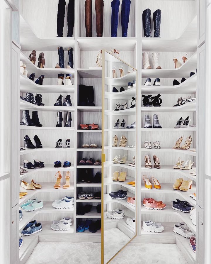 InspiredClosets LV tweet media