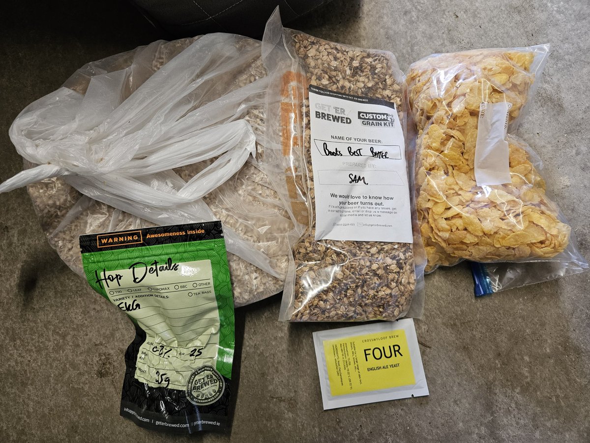 First brew day for a while, trying out a recipe from an old Boots home brewing book from the early 80s, best bitter with EKG and fermented with CML Four. Anyone else got anything on the go at the moment? #homebrew #beeroclock #Newcastle #beer
