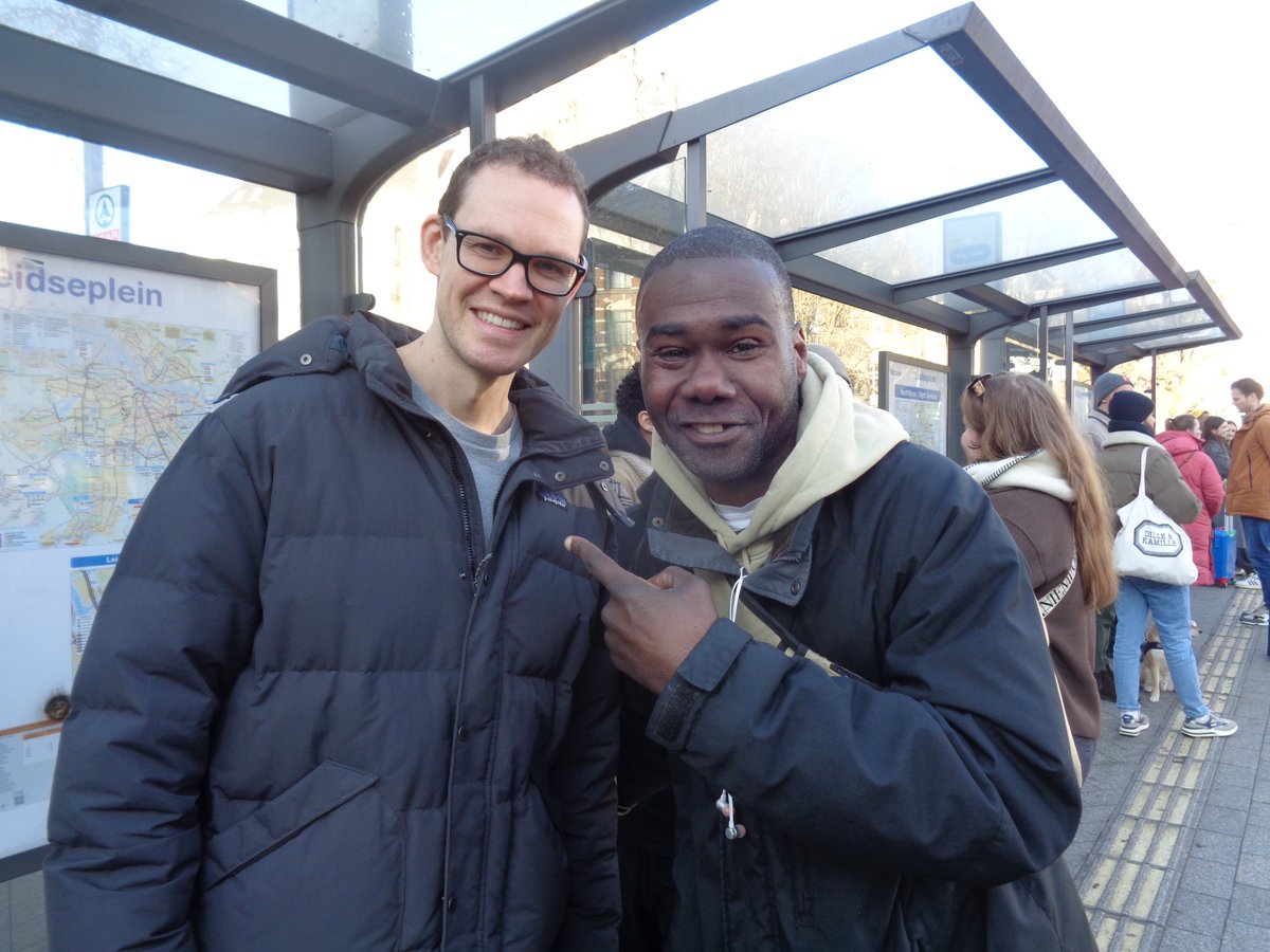 mikewaterval's tweet image. mikey mike@amsterdam with cabaretier and filosoof tim fransen 
@timfransen   
#comedytrain 
#amsterdam 
#timfransen 
#onbekommerd 
#filosoof 
#tramhalte 
#cabaretier 
#toomler 
#timmetjefransen 
#schrijver 
#timfransenfm