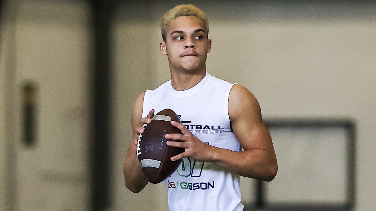 Six Star Football | PLUS+ (@sixstarfootball) on Twitter photo Central Kansas Shiners, whose tough in Mid-Kansas: Regional update
โญ๏ธGibson & Pierce making mark as top Central Kansas talents๐ฅ
STORY:โถ๏ธ๐sixstarfootball.com/article/centraโฆ
<a href="/JordeyPierce/">Jordey Pierce</a> <a href="/OsnerLogan1022/">Logan Osner</a> <a href="/coop_ao/">Cooper Ohnmacht</a> <a href="/bsmccuan14/">Brodie Mccuan</a> <a href="/kellenGibson07/">Kellen Gibson</a> Central Kansas Shiners, whose tough in Mid-Kansas: Regional update
โญ๏ธGibson & Pierce making mark as top Central Kansas talents๐ฅ
STORY:โถ๏ธ๐sixstarfootball.com/article/centraโฆ
<a href="/JordeyPierce/">Jordey Pierce</a> <a href="/OsnerLogan1022/">Logan Osner</a> <a href="/coop_ao/">Cooper Ohnmacht</a> <a href="/bsmccuan14/">Brodie Mccuan</a> <a href="/kellenGibson07/">Kellen Gibson</a>