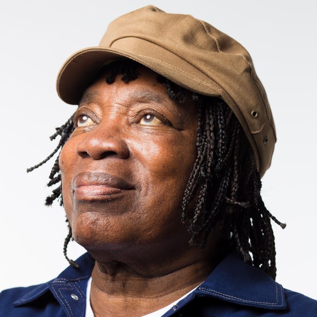 silvioasantos_'s tweet photo. Milton Nascimento é um gigante. Só lhe digo isso, tá Grammy?
Passar bem.
#Bituca https://t.co/Gm2cEXGZgE