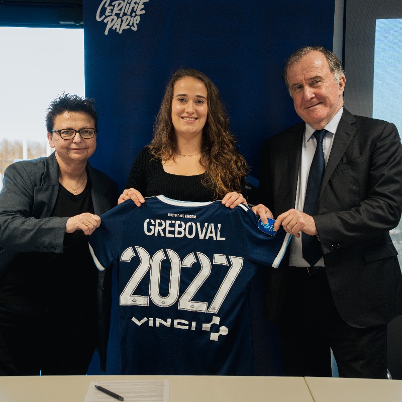 PFC_feminines's tweet photo. 🌟 𝐄𝐱𝐜𝐞𝐥𝐥𝐞𝐧𝐜𝐞 𝐞𝐭 𝐟𝐢𝐝𝐞́𝐥𝐢𝐭𝐞́ : Théa Greboval prolonge avec le Paris FC jusqu'en 2027 ✍️

Après 1️⃣1️⃣ saisons @TheaGreboval a marqué l’histoire du club et continuera d’écrire un chapitre glorieux de son avenir 🩵

🔵⚪️ #CertifiéParis | #Greboval2027