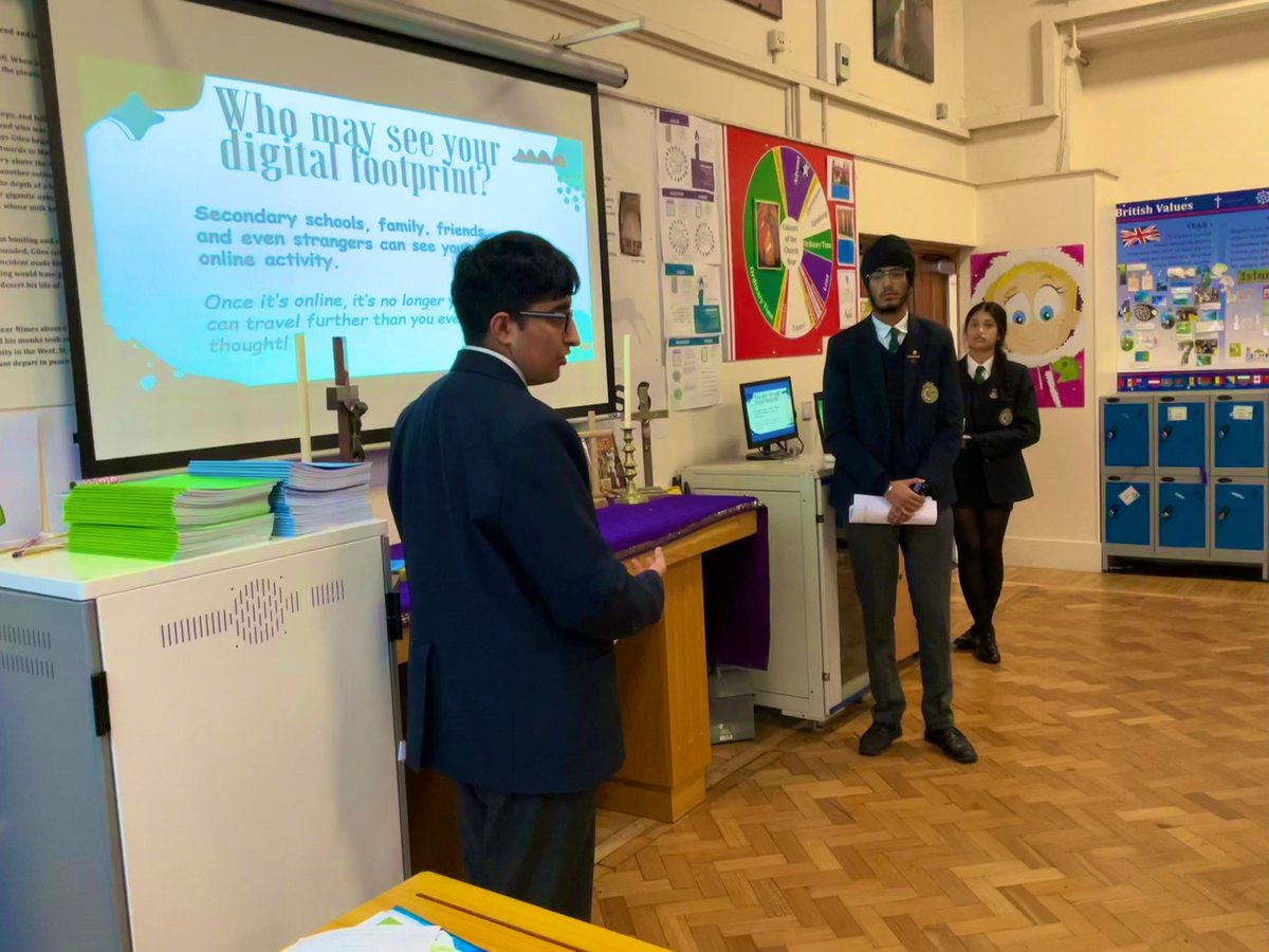 QMGS_CYM's tweet image. CYM Mental Health Team were at @StGilesPrimary school this afternoon, presenting our popular workshop on Digital Detox! The session was presented to the lovely Year 6’s and lead by Agamjot, Arjan & Rachel. Pupils learnt the negative and positive impact of online activity 📱 💻