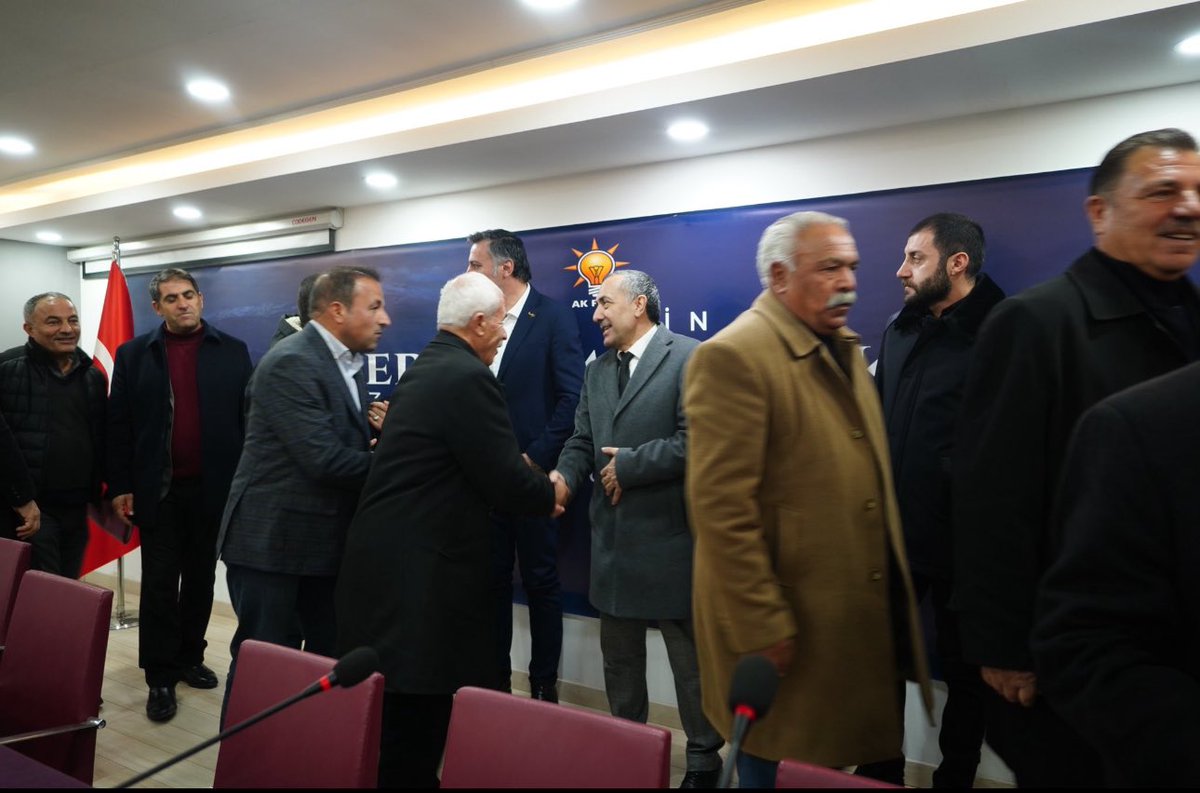 İlçe Başkanımız Sn.<a href="/SamilogluFaruk/">Faruk Samiloglu</a> ilçe teşkilatımız ile beraber yeni göreve gelen İl başkanımız sn.<a href="/ArvasAbdulahat/">Abdulahat Arvas</a> a hayırlı olsun ziyaretlerinde bulundu.
<a href="/erkankandemir/">Erkan Kandemir</a>