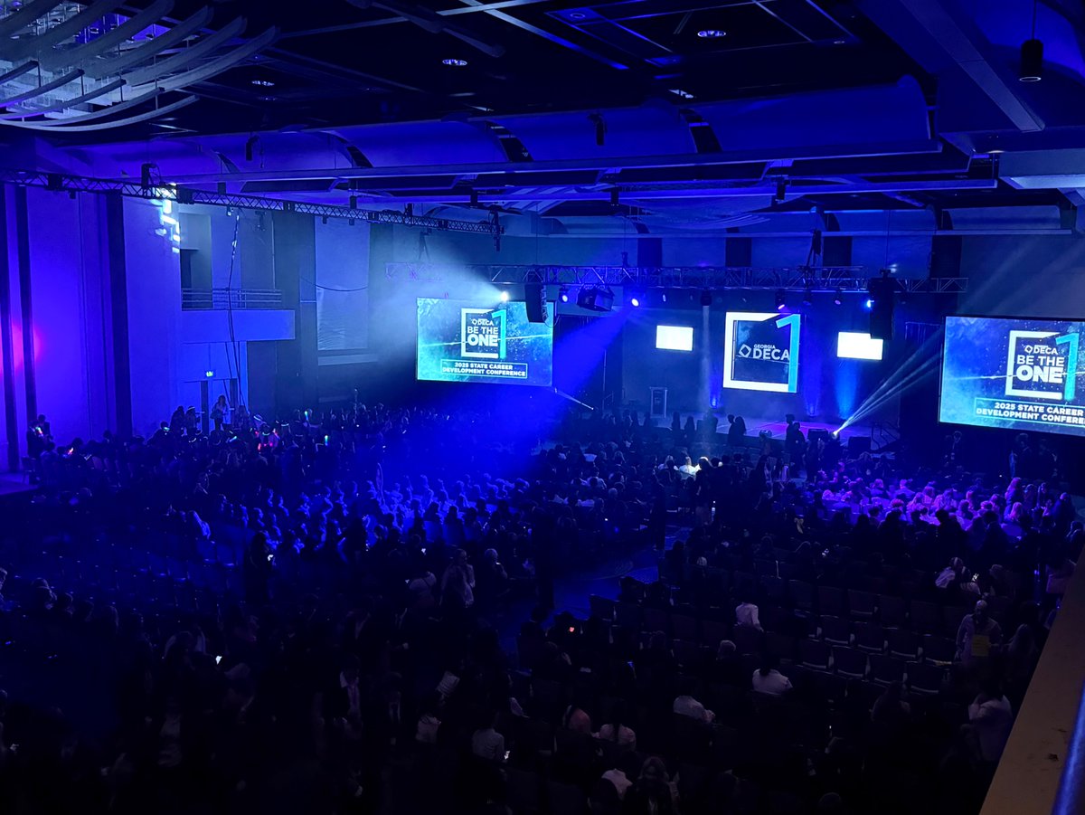 thinkcybis's tweet image. Team Cybis kicked off 2025 by helping over 3,000 members of @Georgia_DECA  lead future entrepreneurs to #BeTheOne at this year’s SCDC!

#thinkcybis #GADECA #liveevents #eventprofs #eventproduction #eventplanning #audiovisual #atlantaevents