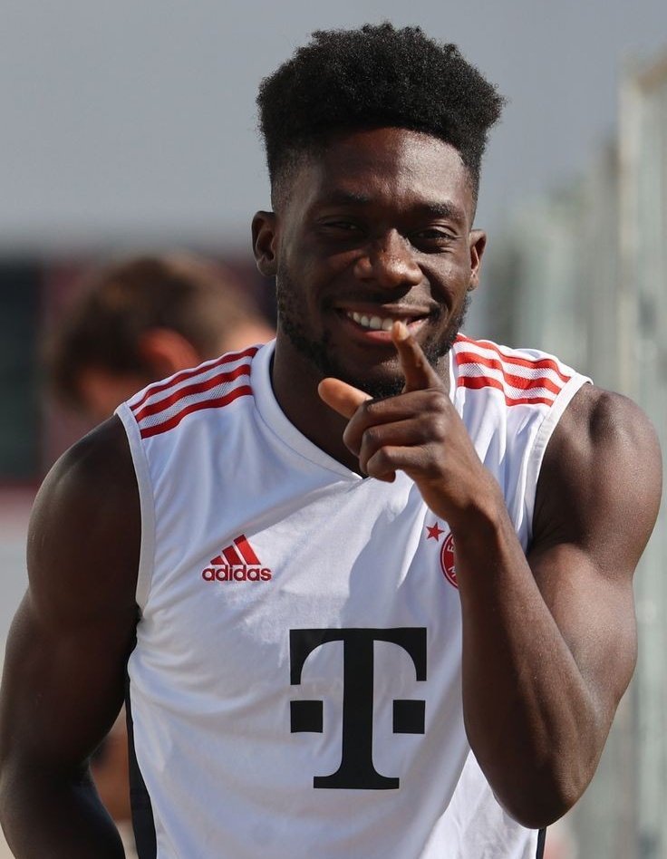 Goals Hub (@goalshub_) on Twitter photo 🚨🇨🇦 Alphonso Davies has committed his future to Bayern Munich, signing a new contract until 2030, per <a href="/David_Ornstein/">David Ornstein</a>.
The Canadian star is staying in Germany! 🔴✨ 🚨🇨🇦 Alphonso Davies has committed his future to Bayern Munich, signing a new contract until 2030, per <a href="/David_Ornstein/">David Ornstein</a>.
The Canadian star is staying in Germany! 🔴✨