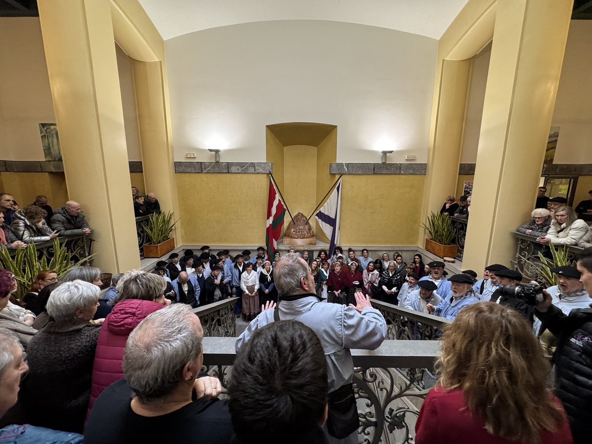 Arrasateko Udala tweet media