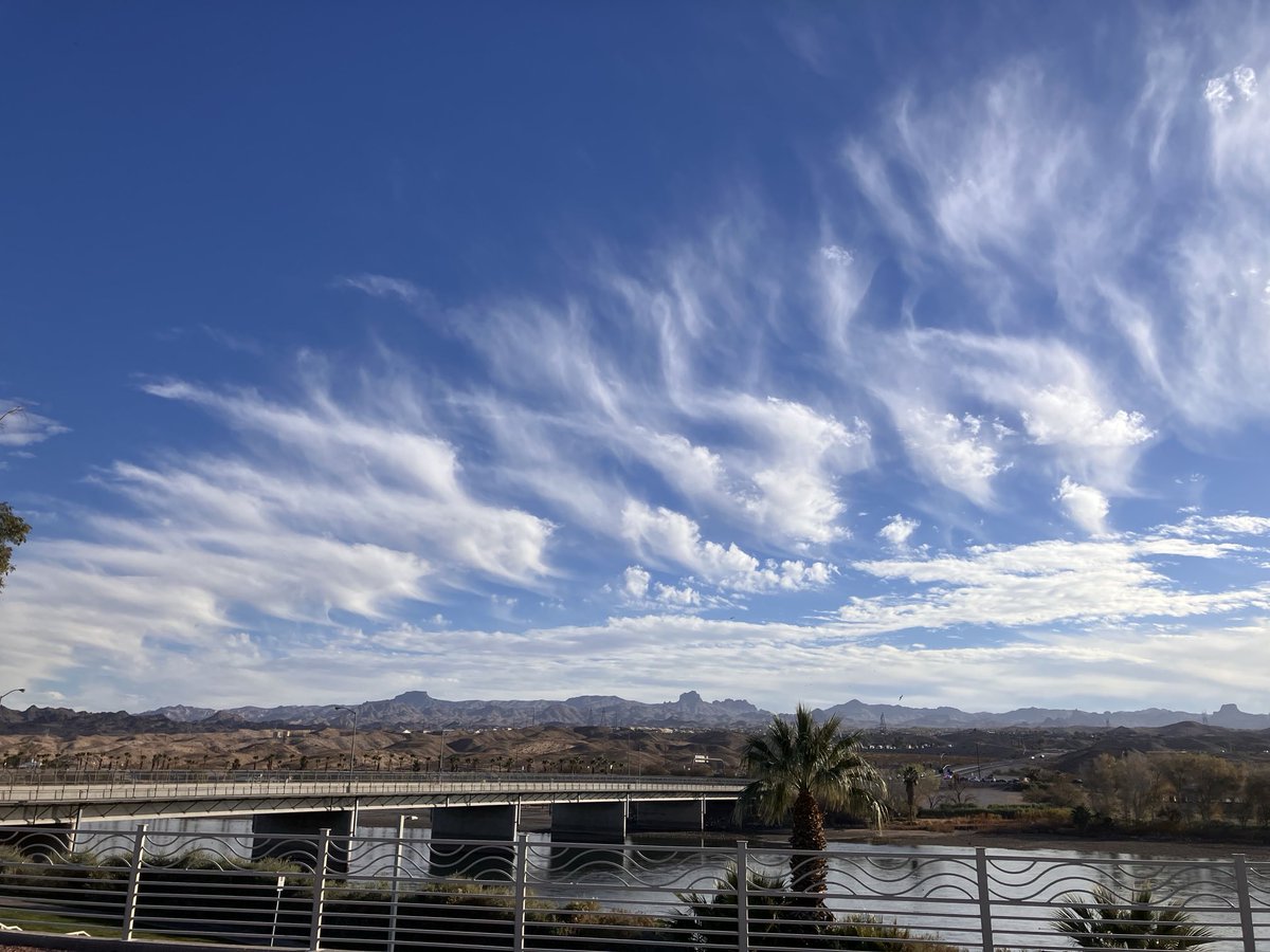 Banded cirrocumulus with Virga over bullhead city AZ this morning
