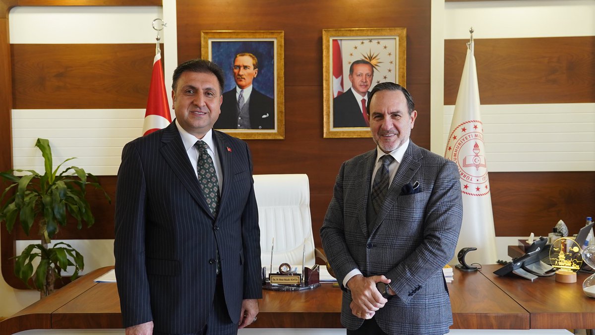 İl Millî Eğitim Müdürlüğümüz ile Üniversitemiz arasında “Eğitim İş Birliği Protokolü” imzalandı. İl Milli Eğitim Müdürü Sayın Murat Mücahit Yentür ve Rektörümüz Prof. Dr. Emre Alkin katılımıyla gerçekleşen imza töreninde, eğitimde iş birliğini güçlendirmeye yönelik önemli