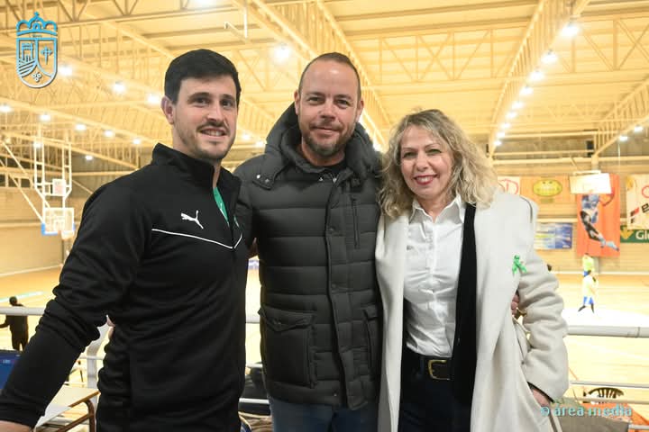 cbsocuellamos's tweet image. 📸 Página de Facebook del ayuntamiento de Socuéllamos.
Saque de honor con motivo del día mundial contra el cáncer de la Junta Local de la AECC de Socuéllamos.
🏀Crónica del partido👇👇
instagram.com/p/DFqDvSQJRZJ/…
@SomosGlobalcaja
@CabezueloFoods
@bodegascrisve
#GlobalcajaConElDeporte