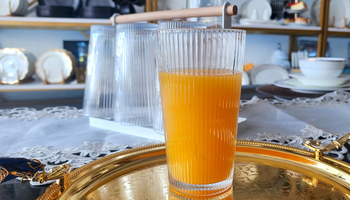 Origami Style Drinking Glass!

Set of 6 sleek, ribbed 370ml glasses that fit ANY vibe -  vintage or modern.

🎉 Perfect for hosting, sipping, or adding a touch of elegance to your space!

ONLY Kshs. 2,350 for the set!
#OrigamiStyleGlasses #CrystalDrinkware #HomeBar #Tableware