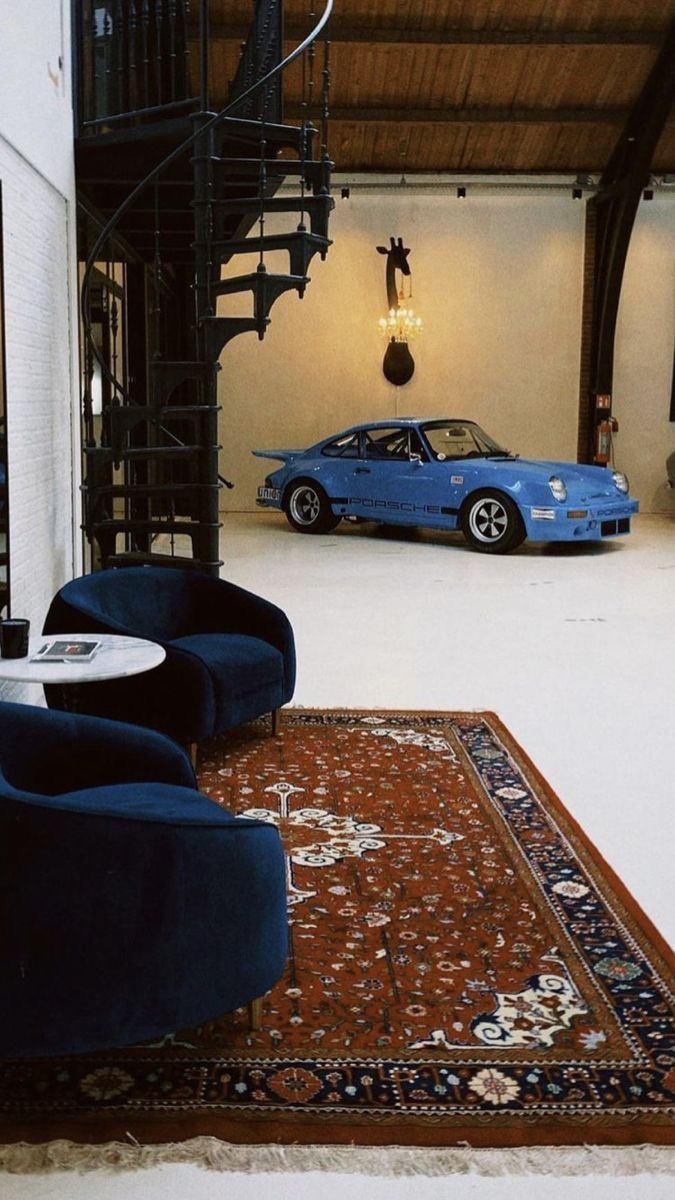 4AAAAart's tweet photo. Sometimes you just need a Porsche and a Persian Rug* https://t.co/9iupj2FaWL