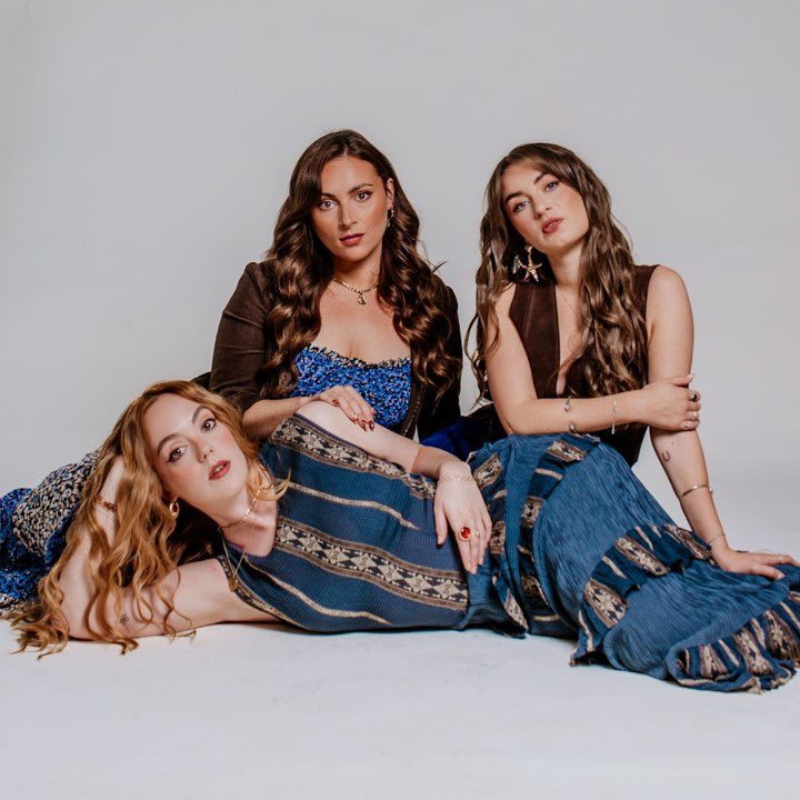 🇬🇧🚨 BREAKING NEWS 🚨🇬🇧 

Country Girl Group REMEMBER MONDAY are set to represent the United Kingdom at the #Eurovision Song Contest this year! 

“The song is a stark change from Olly Alexander last year but the girls are sure to get the nation behind them.”