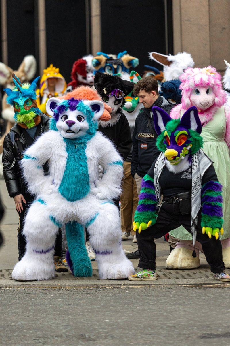 Squatting to assert dominance. 

🐺<a href="/LilacSpiders/">Spider</a> 
(Not sure who the other suit is so if you know pls tag)
📍 <a href="/LondonFurs/">LondonFurs</a>