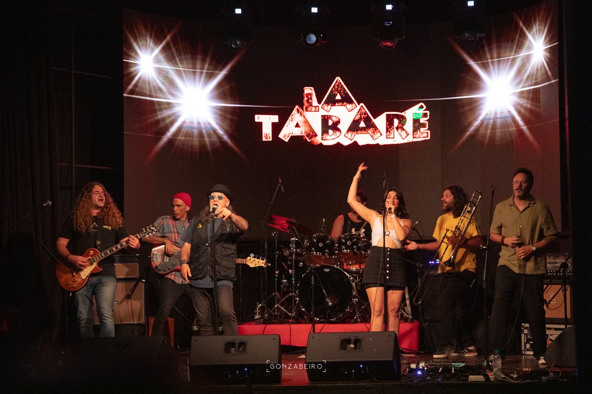 El mundo me pasa volando al costado,
...
la meta un día nos vendrá a buscar. 

Esto pasó algún tiempo atrás, en el 2024, en Contumancia, el ciclo de música independiente.

Gracias

📷 <a href="/gonzabeiro/">pickle</a>

🧨

#latabaré #siguesiendorocanrol
#rock #Uruguay