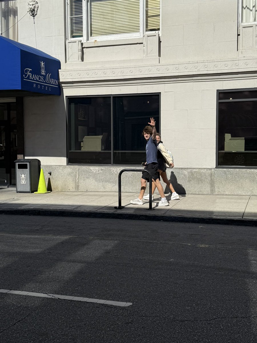 Now this is what I’m talking about. <a href="/joeyscarpitti1/">joeyscarpitti</a> had a game in Williamsburg, VA last night at 8pm. Here he is walking to class at 11am the next morning. Great work Scarp!