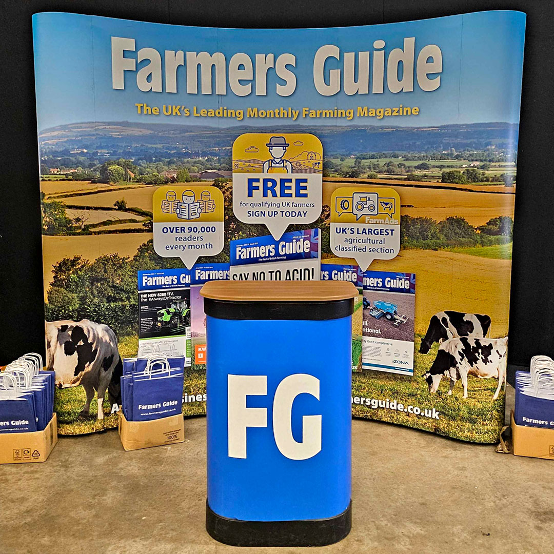 FarmersGuide's tweet image. Sneak preview 👀

We will be exhibiting at @Dairy_TechUK tomorrow (stand E33) 🐮 Say hello to Greg if you are attending and pick up a copy of Farmers Guide  👋 🗞️

#dairytech #dairytech2025 #farmersguide #cows #dairyinnovation #SustainableDairy #DairyIndustry #FutureOfDairy