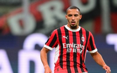 InfOOMtransfert's tweet photo. Donc la on me dit qu'on aura jusqu'à la fin de la saison ces 3 millieus 😏😏😏 on va se régaler !!!!
#TeamOM #MercatOM #OM https://t.co/ERUzya6WAg