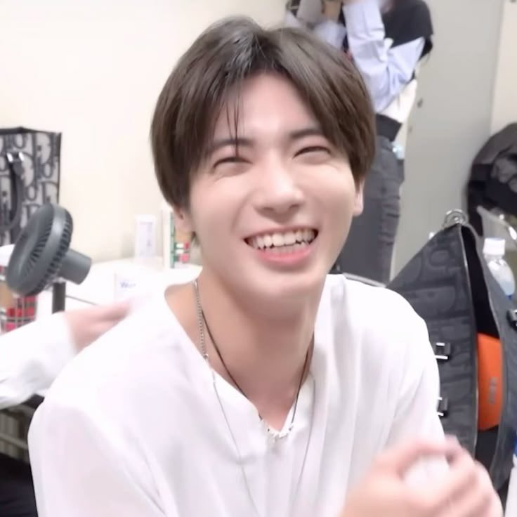 RGMOA5's tweet photo. #my_youTH
my 5 things i love it about taehyuni♡
1-his energy and how he gives me a lot of energy and happiness every time i see him♡
2- his smile and his dimples is so adorable
3-his crazy vocal no one can sing like him
4-his body is so perfect and hot
5- his healing power https://t.co/s1fLVEc8Uu
