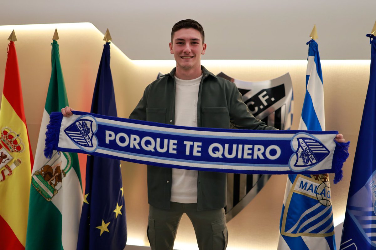 Muy feliz por poder seguir hasta 2029 en el club de mi vida y muy agradecido a todos los que han hecho posible esta renovación. 
Seguiré trabajando sin descanso para poder seguir viviendo y disfrutando grandes momentos en mi casa 💙🤍 @malagacf
