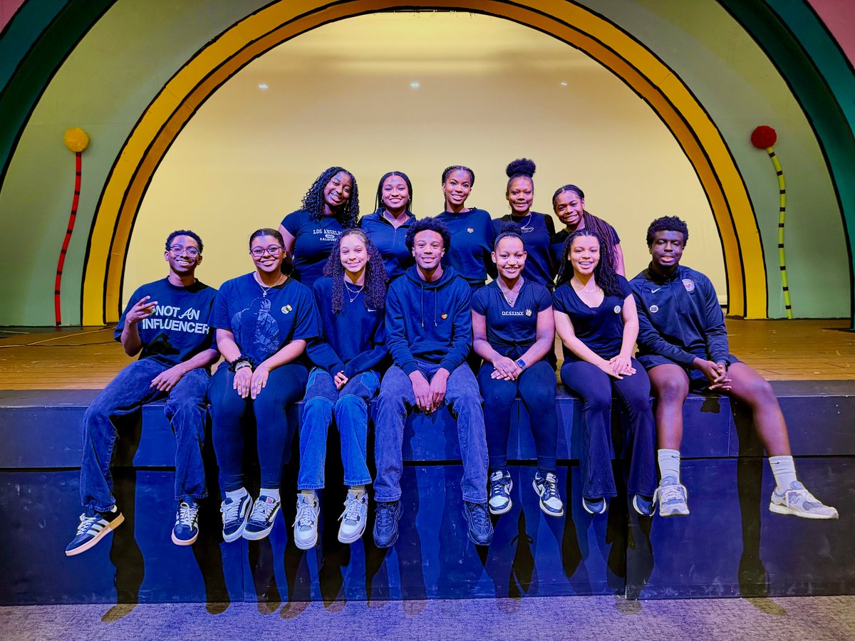 This morning, the Black Student Union put together a Black History Celebration for the Upper School. Watch the full recording of their presentation here: youtube.com/watch?v=a3z20c…

#OneWalker