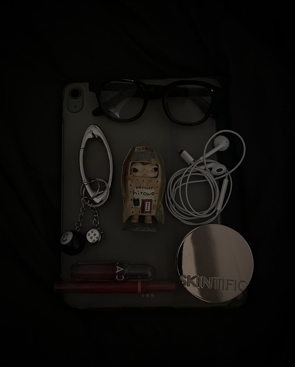 18 (@kl9den0) on Twitter photo 