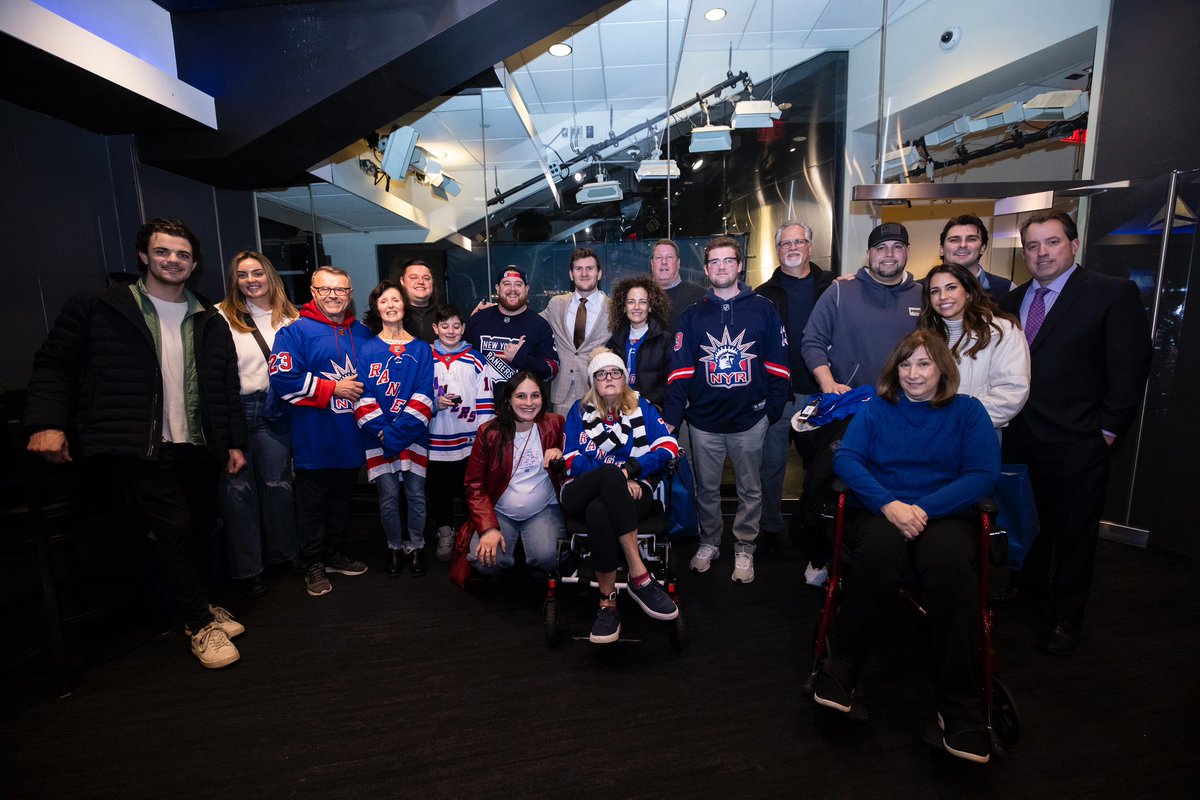 Terrific work as always by Gary Ragusa and his Team Goose ALS Foundation! Enjoyed the post-game visit Sunday at <a href="/TheGarden/">MSG</a> <a href="/NYRangers/">New York Rangers</a> teamgooseals.org
