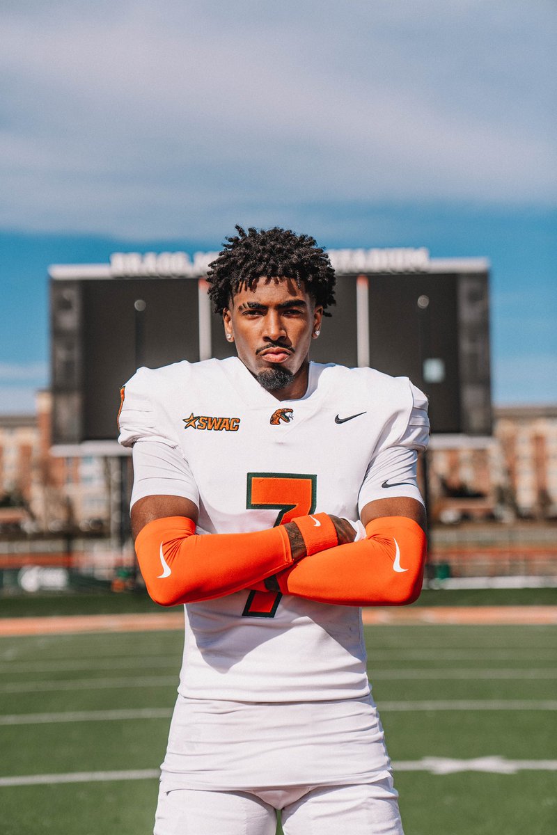 SammyMitchellIV's tweet image. FAMU how we looking‼️ @FAMU_FB @FAMU_1887 @FamuGameday @FAMUAthletics @AjHicksFAMU @RattlerPit @CoachWalker53 @CoachColzie @LightOnSports @CFBONFOX @CFBRep